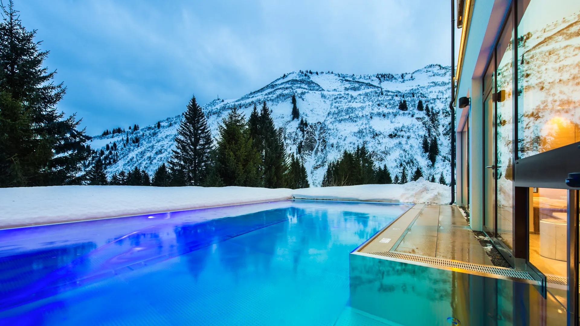 beheizter Alpin Pool